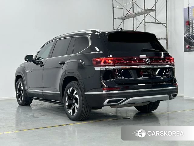 Volkswagen Tourang id 4299756 из Китая 18