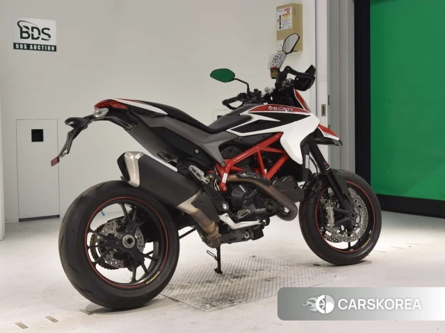 Проданный Ducati HYPERMOTARD 820 SP 2013 из Японии, фото 2