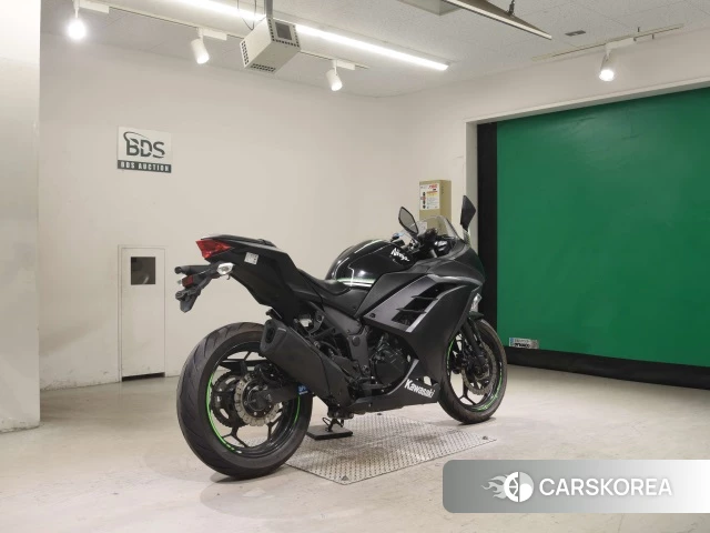 Проданный Kawasaki NINJA 250 ABS 2017 из Японии, фото 2