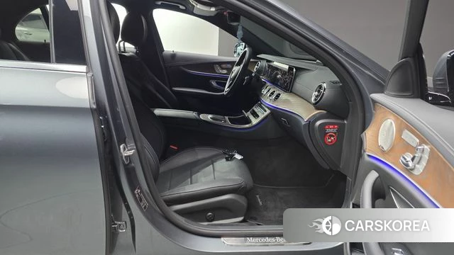 Mercedes-Benz E-Class W213 id 4195918 из Кореи 18