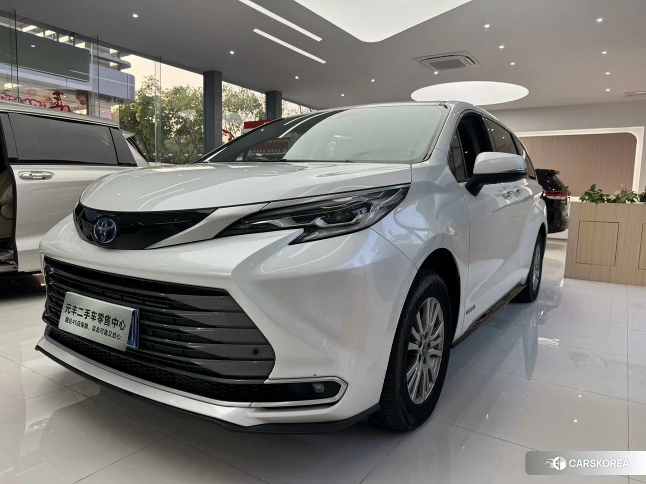 Toyota Saina id 4493094 из Китая 18