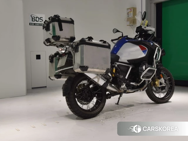 Проданный BMW R1250GS ADVENTURE 2020 из Японии, фото 2