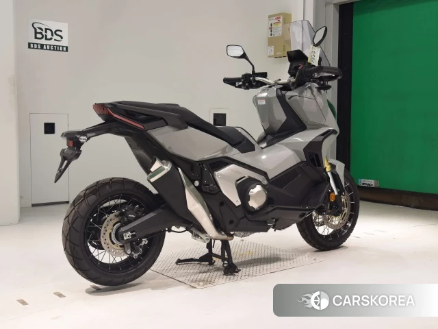 Проданный Honda X-ADV 750 2024 из Японии