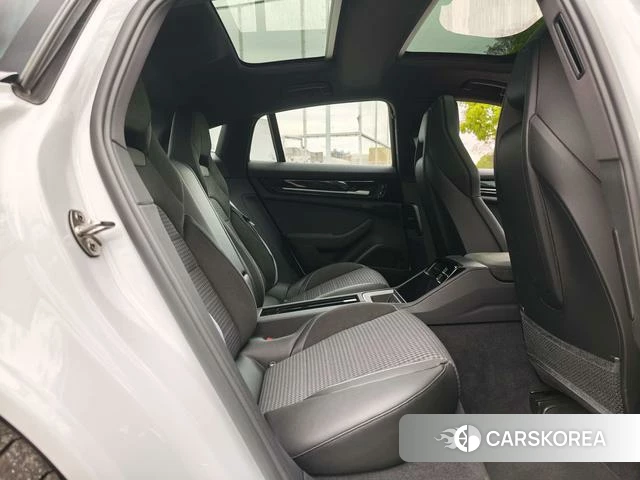 Porsche Panamera id 3957704 из Китая 18