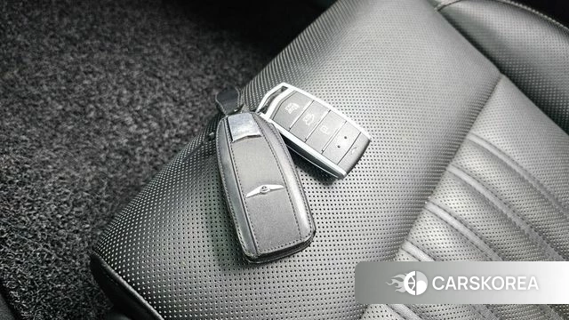 Genesis G90 id 4482910 из Кореи 18