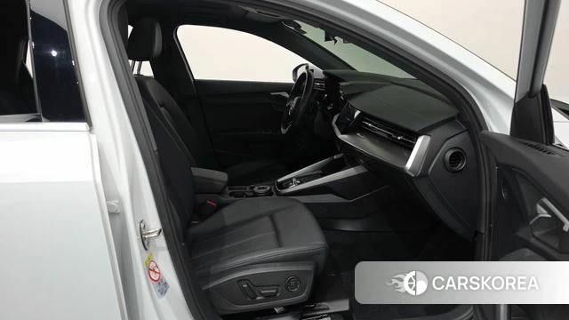 Audi A3 (8Y) id 4528328 из Кореи 18