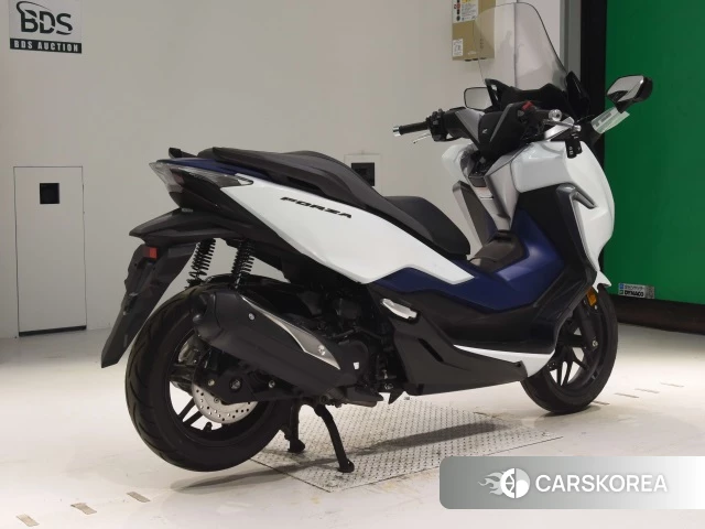 Проданный Honda FORZA 2018 из Японии, фото 2
