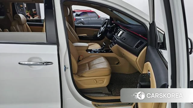 Kia The New Carnival id 4703370 из Кореи 18