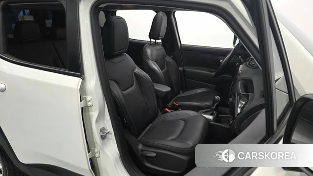Jeep Renegade id 4769711 из Кореи 18