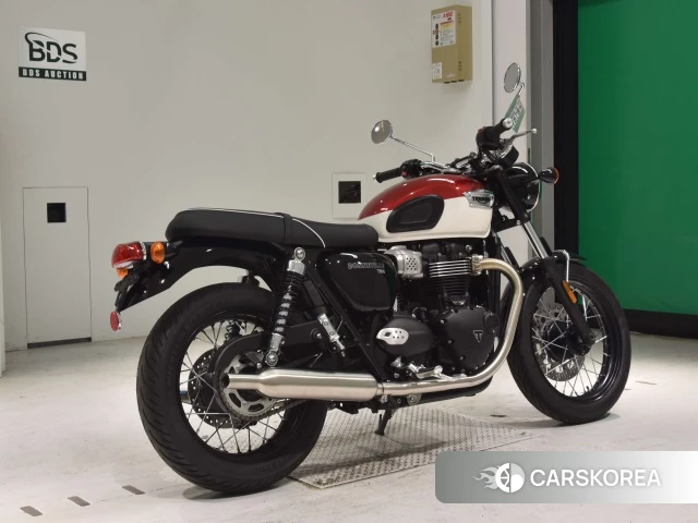 Проданный Triumph BONNEVILLE T100 2023 из Японии, фото 2