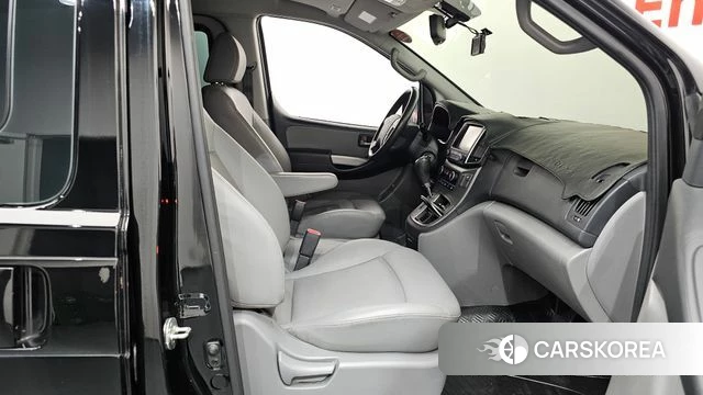Hyundai The New Grand Starex id 4574126 из Кореи 18