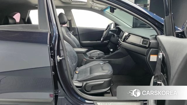Kia Niro id 4770849 из Кореи 18