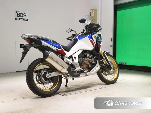 Проданный Honda CRF1100L AFRICA TWIN DCT 2022 из Японии, фото 2