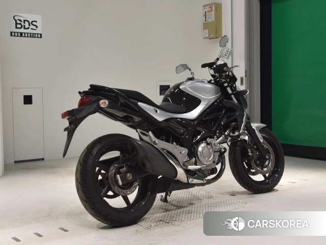 Проданный Suzuki GLADIUS 650 2012 из Японии, фото 2