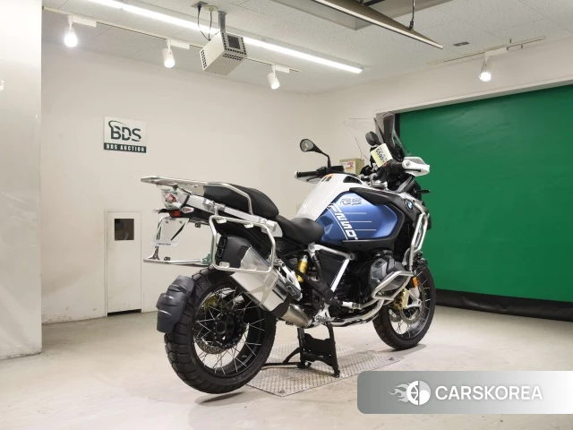 Проданный BMW R1250GS ADVENTURE 2023 из Японии, фото 2