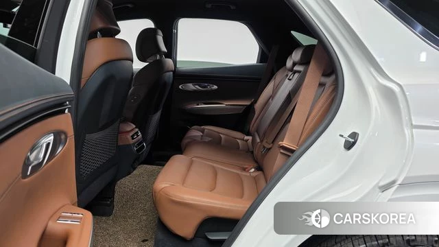 Genesis GV70 id 4201185 из Кореи 18