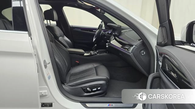 BMW 5 Series (G30) id 4693341 из Кореи 18