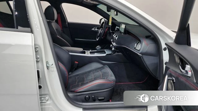 Kia Stinger Meister id 4428445 из Кореи 18