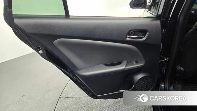 Toyota Prius 4th Generation id 4568237 из Кореи 18