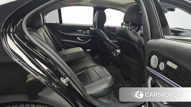 Mercedes-Benz E-Class W213 id 4568537 из Кореи 18