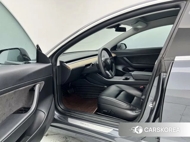 Tesla Model 3 id 4234862 из Китая 18