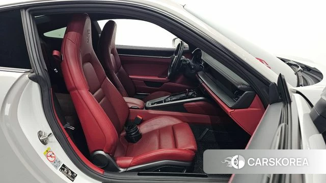 Porsche 911(992) id 4667234 из Кореи 18