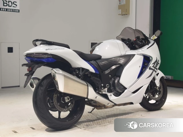 Проданный Suzuki GSX1300R HAYABUSA 2023 из Японии
