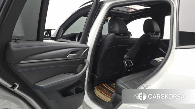 BMW iX3 id 4428608 из Кореи 18
