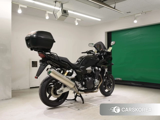 Проданный Honda CB1300SF BOLDOR 2011 из Японии, фото 2