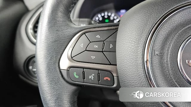 Jeep Renegade id 4636741 из Кореи 18
