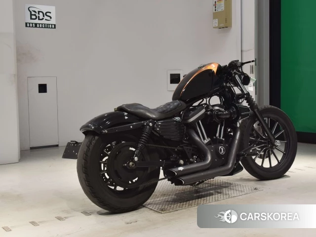 Проданный Harley-Davidson Sportster XL883N 2010 из Японии, фото 2