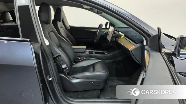Tesla Model Y id 4757693 из Кореи 18