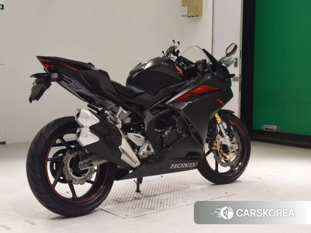 Проданный Honda CBR250RR 2017 из Японии