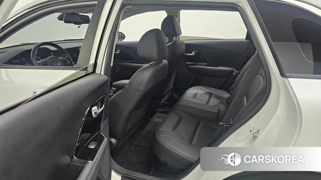 Kia The New Niro id 4268352 из Кореи 18