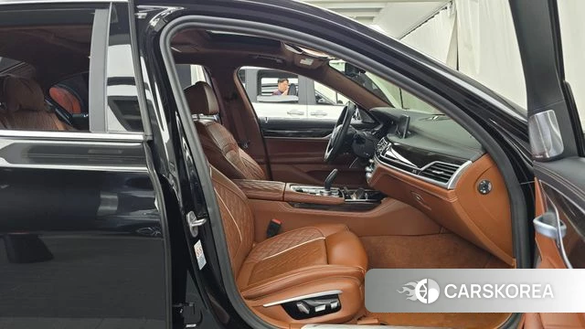 BMW 7 Series (G11) id 4642338 из Кореи 18