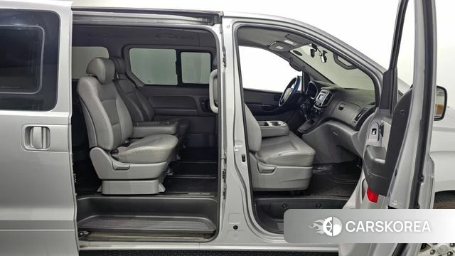 Hyundai The New Grand Starex id 4525681 из Кореи 18
