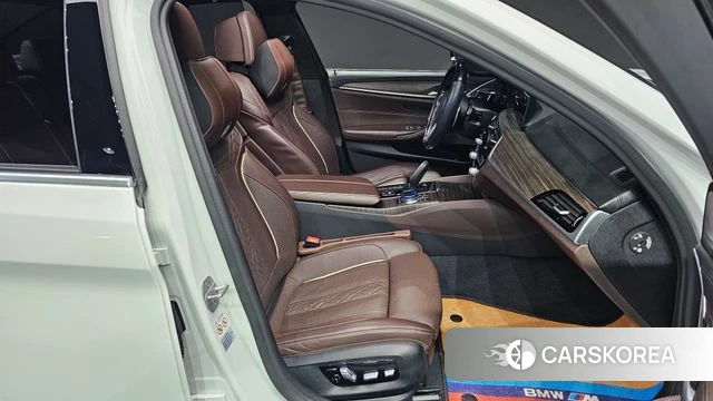 BMW 5 Series (G30) id 4446341 из Кореи 18