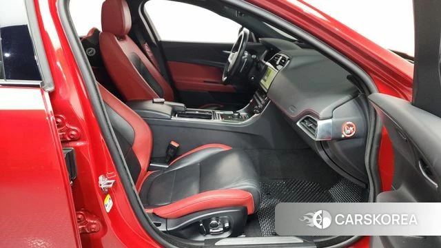 Jaguar XE id 4447258 из Кореи 18