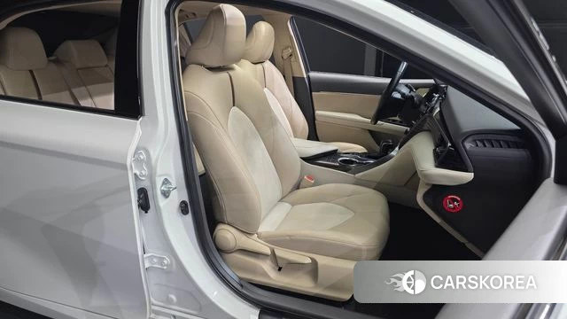 Toyota Camry (XV70) id 4377875 из Кореи 18