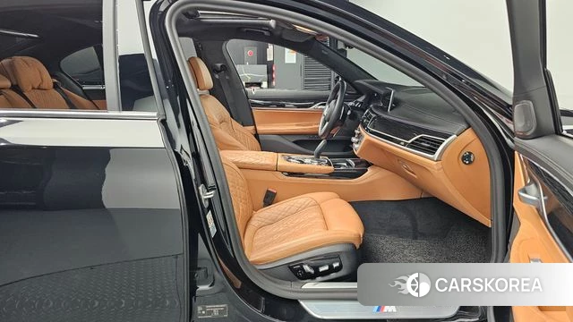 BMW 7 Series (G11) id 4930088 из Кореи 18
