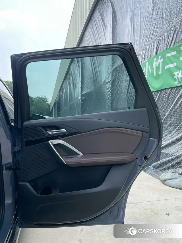 BMW X1 id 4260233 из Китая 18