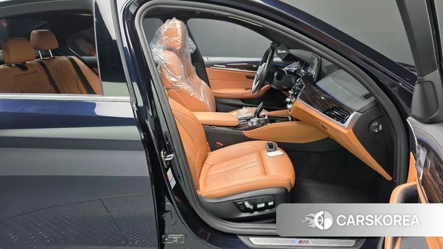 BMW 5 Series (G30) id 4476323 из Кореи 18