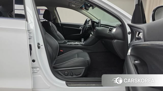 Genesis G70 id 4465735 из Кореи 18