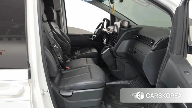 Hyundai Staria id 4549112 из Кореи 18