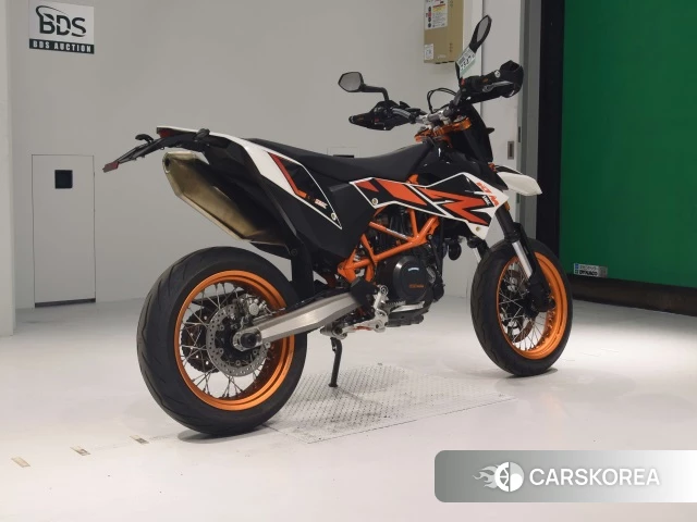 Проданный KTM 690 SMC R 2017 из Японии, фото 2