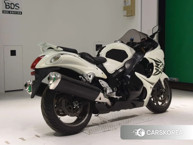 Проданный Suzuki GSX1300R HAYABUSA 2011 из Японии, фото 2