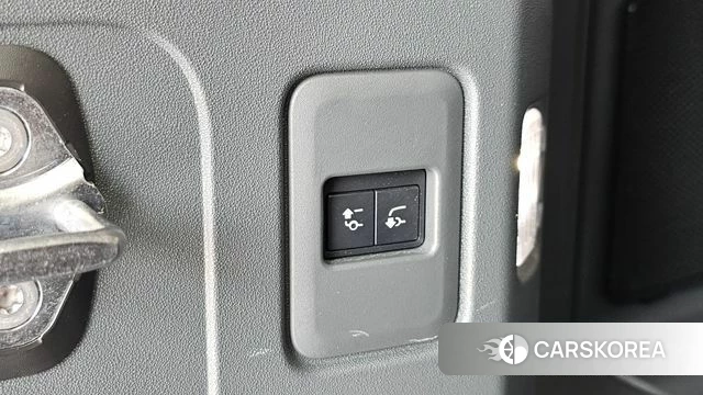 Land Rover Defender (L663) id 4422375 из Кореи 18