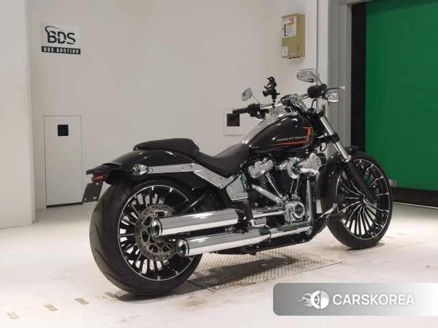 Проданный Harley-Davidson Softail Breakout FXBR 1920 2023 из Японии, фото 2