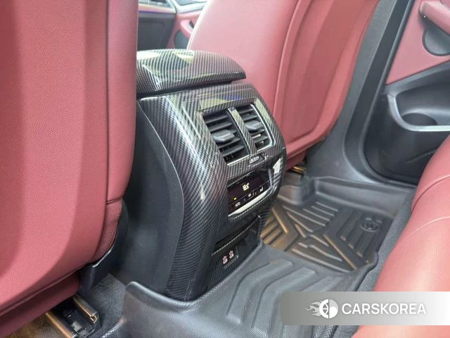BMW X3 id 4342165 из Китая 18