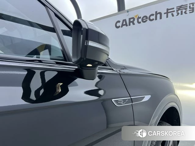 Volkswagen Touareg id 4297802 из Китая 18